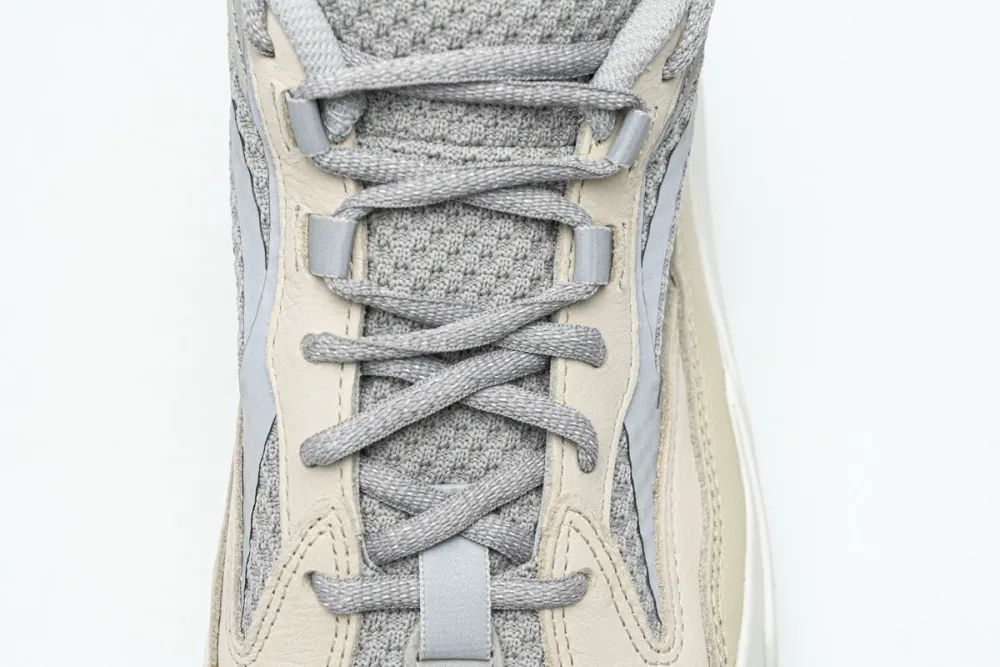 Reps StockX Shoes Adidas Yeezy Boost 700 V2 “Cream” GY7924??