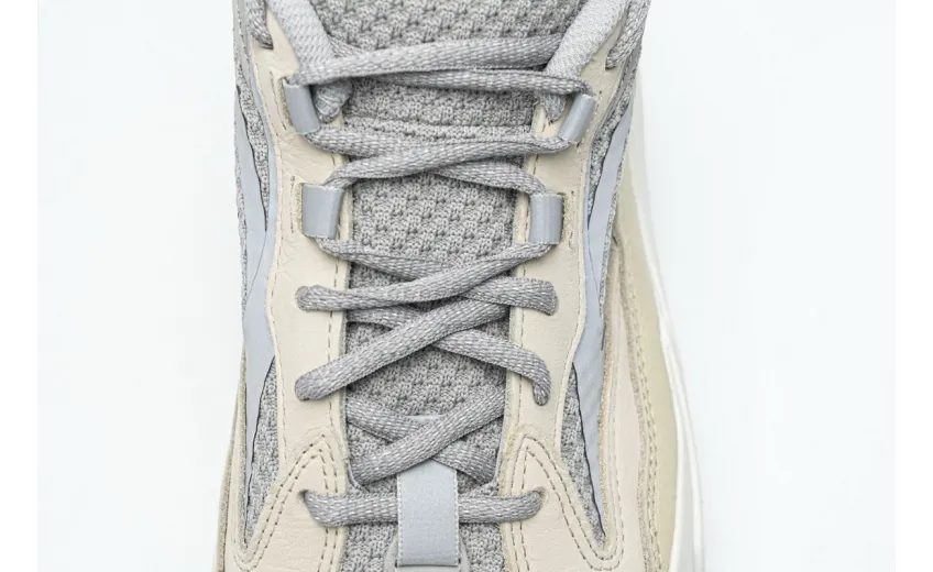 Reps StockX Shoes Adidas Yeezy Boost 700 V2 “Cream” GY7924??