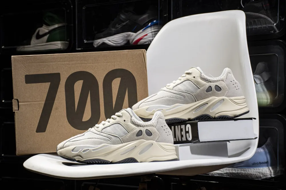 Reps StockX Shoes Adidas Yeezy Boost 700“Analog” White EG7596??