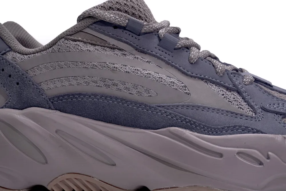 Reps StockX Shoes Adidas Yeezy Boost 700 V2 Enflame Amber Mauve GZ0724??