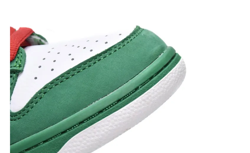 Nike Dunk SB Low HeineKen 304292-302 