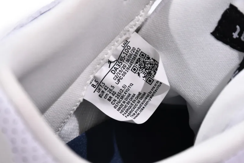  Fragment Design x Air Jordan 3 Black White DA3595-100