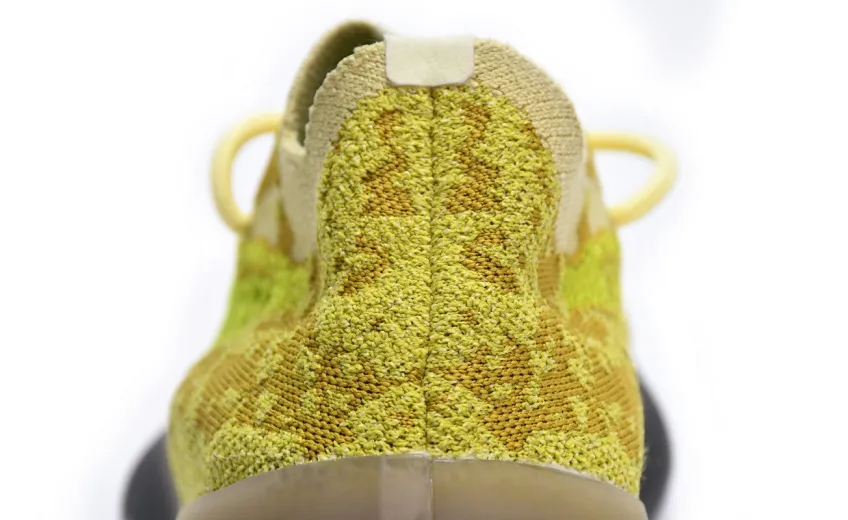  Adidas Yeezy Boost 380 Hylte Glow FZ4991