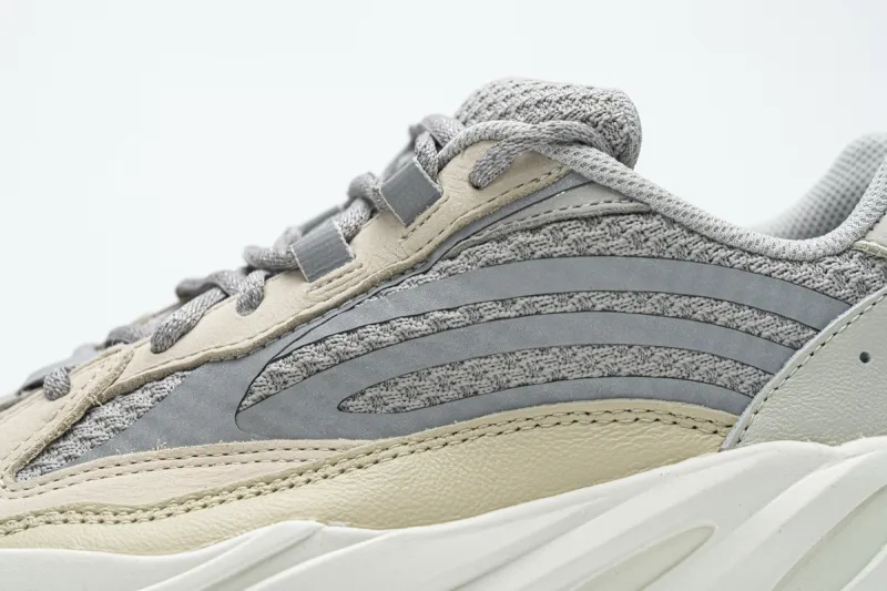  Adidas Yeezy Boost 700 V2 “Cream” GY7924 