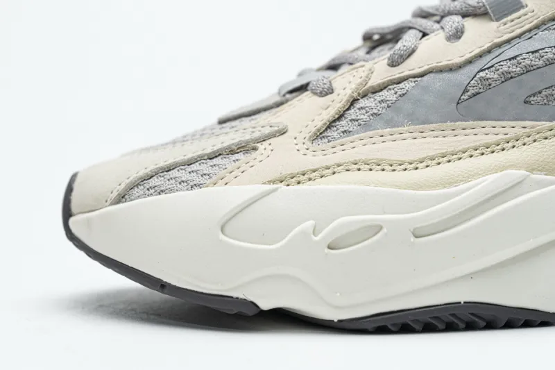  Adidas Yeezy Boost 700 V2 “Cream” GY7924 