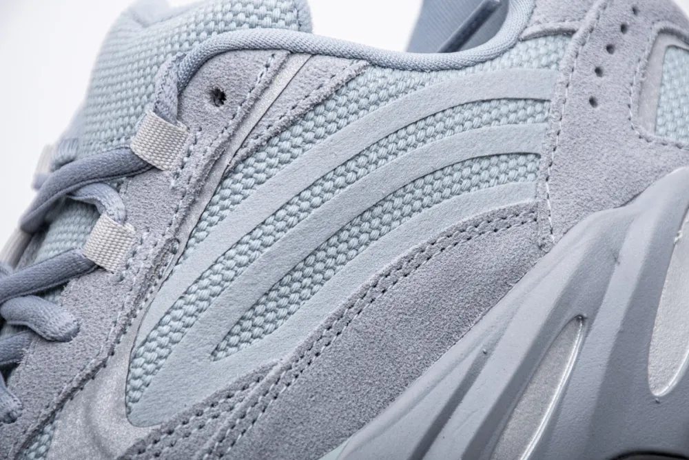  Adidas Yeezy Boost 700 V2 “Hospital Blue”Basf Boost FV8424 