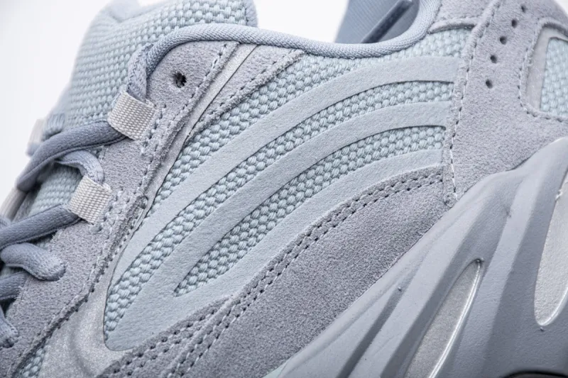  Adidas Yeezy Boost 700 V2 “Hospital Blue”Basf Boost FV8424 