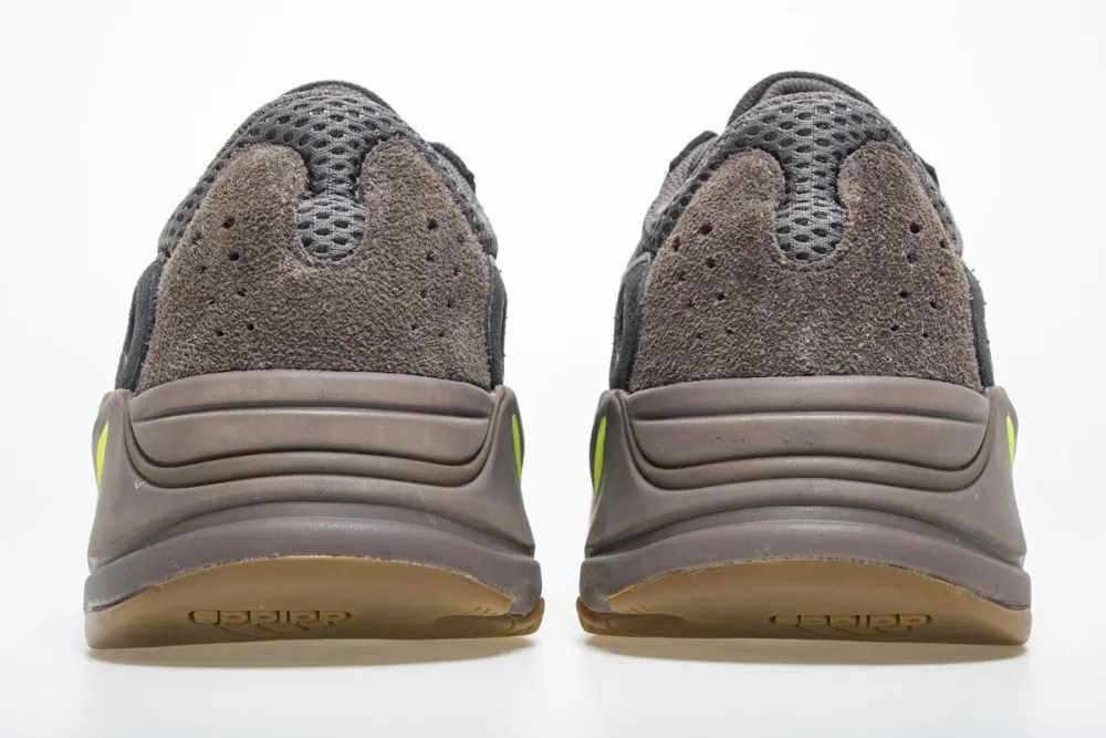 Adidas Yeezy Boost 700 “Mauve” EE9614