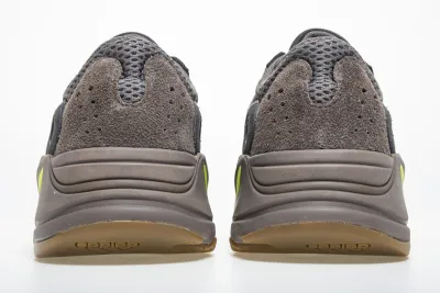  Adidas Yeezy Boost 700 “Mauve” EE9614 02