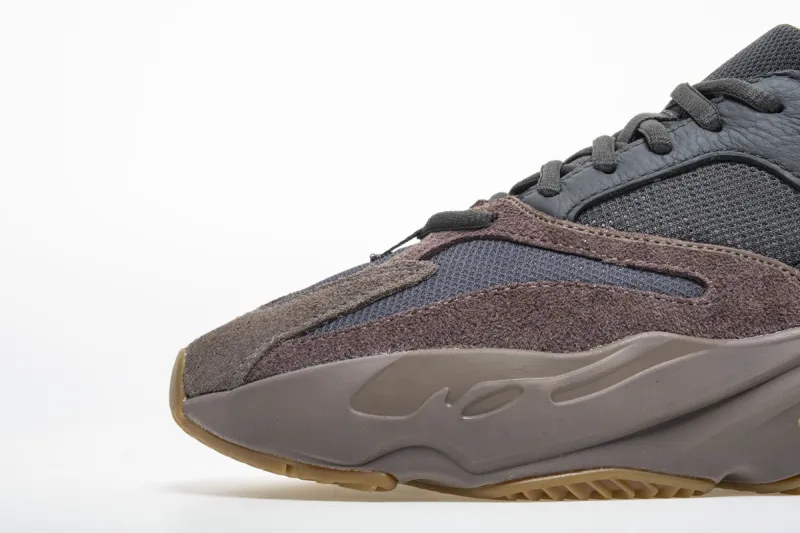  Adidas Yeezy Boost 700 “Mauve” EE9614
