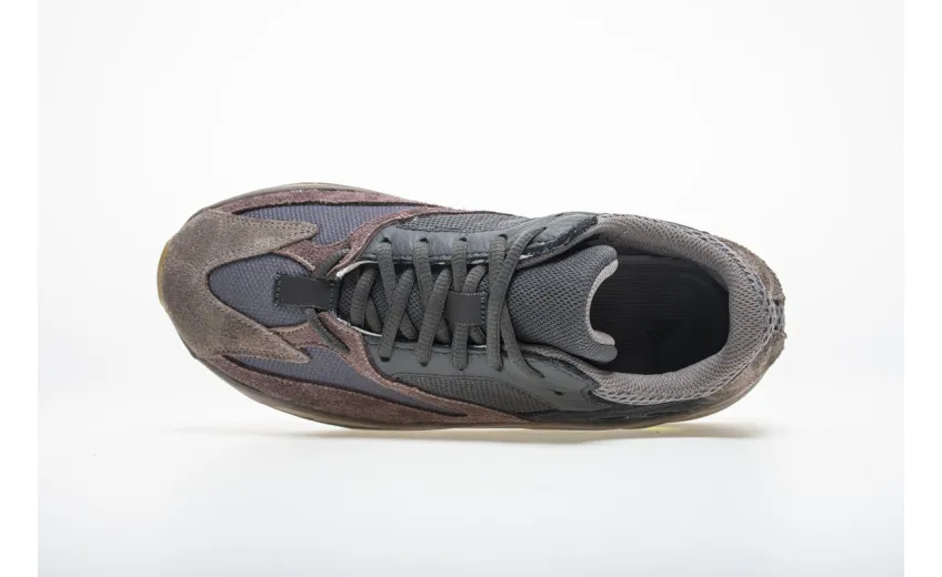  Adidas Yeezy Boost 700 “Mauve” EE9614