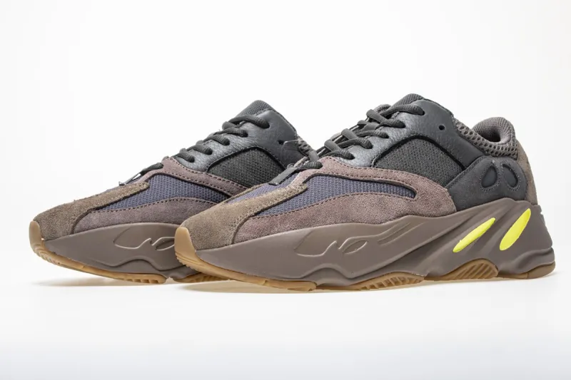  Adidas Yeezy Boost 700 “Mauve” EE9614