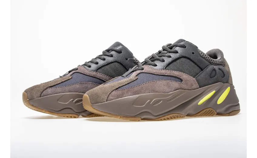  Adidas Yeezy Boost 700 “Mauve” EE9614
