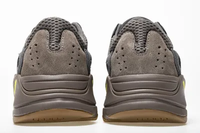  Adidas Yeezy Boost 700 “Mauve” EE9614 02
