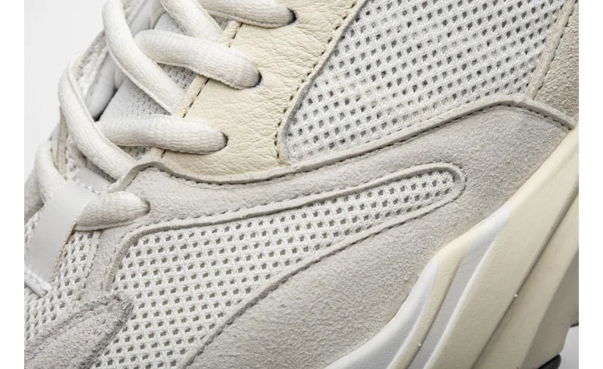  Adidas Yeezy Boost 700“Analog” White EG7596