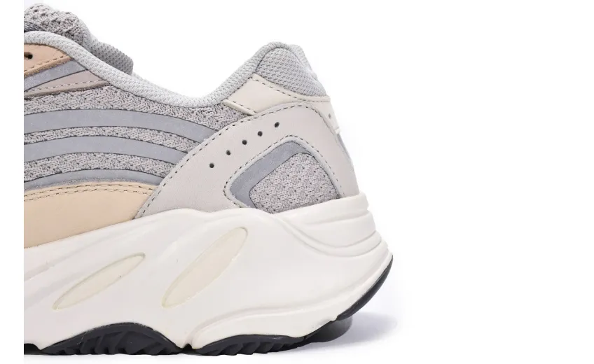  Adidas Yeezy Boost 700 V2 Cream GY7924