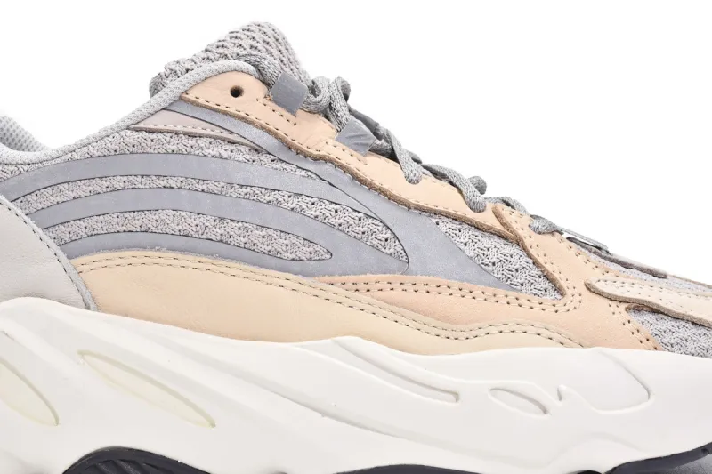  Adidas Yeezy Boost 700 V2 Cream GY7924