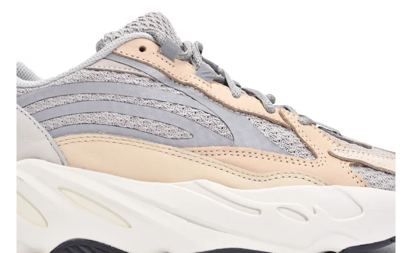  Adidas Yeezy Boost 700 V2 Cream GY7924
