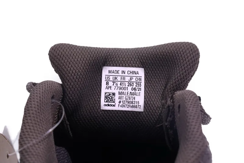  Adidas Yeezy Boost 700 V2 Enflame Amber Mauve GZ0724