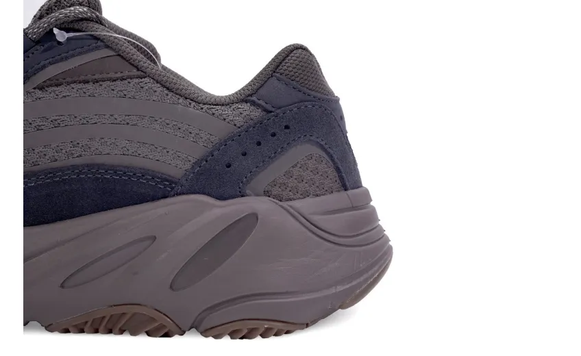  Adidas Yeezy Boost 700 V2 Enflame Amber Mauve GZ0724
