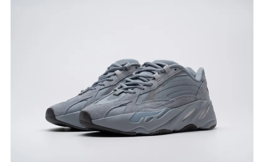  Adidas Yeezy Boost 700 V2 “Hospital Blue”Basf Boost FV8424