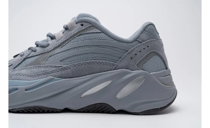  Adidas Yeezy Boost 700 V2 “Hospital Blue”Basf Boost FV8424