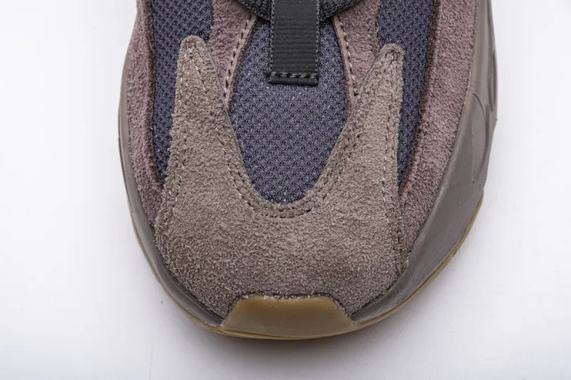  Adidas Yeezy Boost 700“Mauve” EE9614