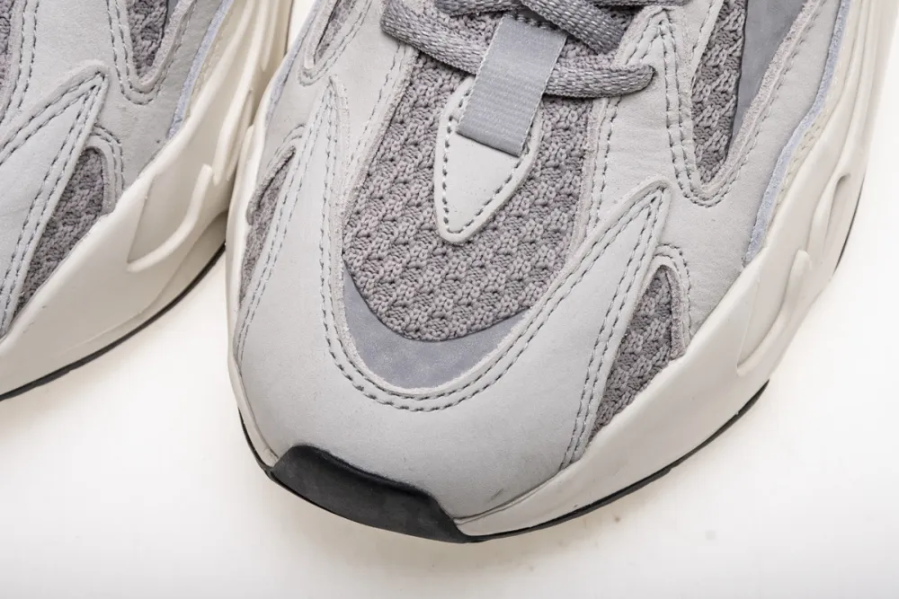 Adidas Yeezy Boost 700 V2 “Static” White Grey EF2829