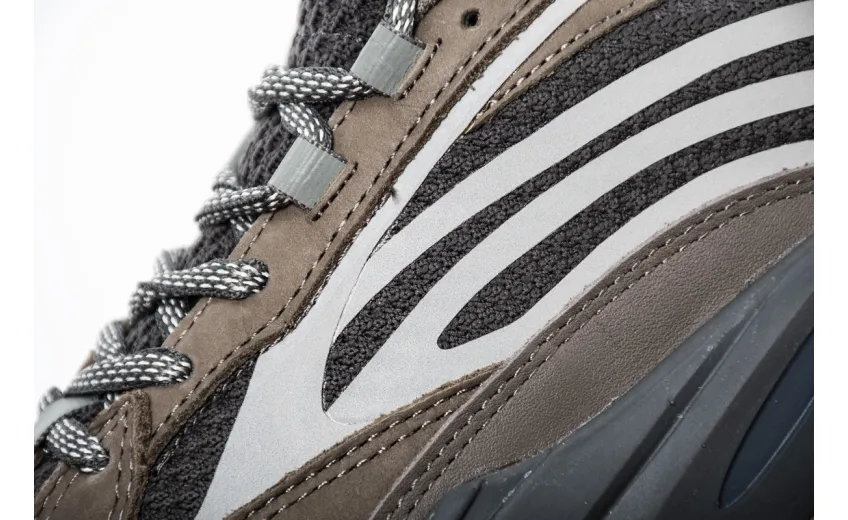  Adidas Yeezy Boost 700 V2 “Static” Brown EG6860