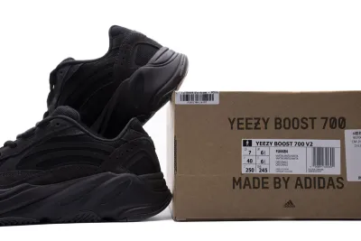  Adidas Yeezy Boost 700 V2 Vanta Black FU6684 02