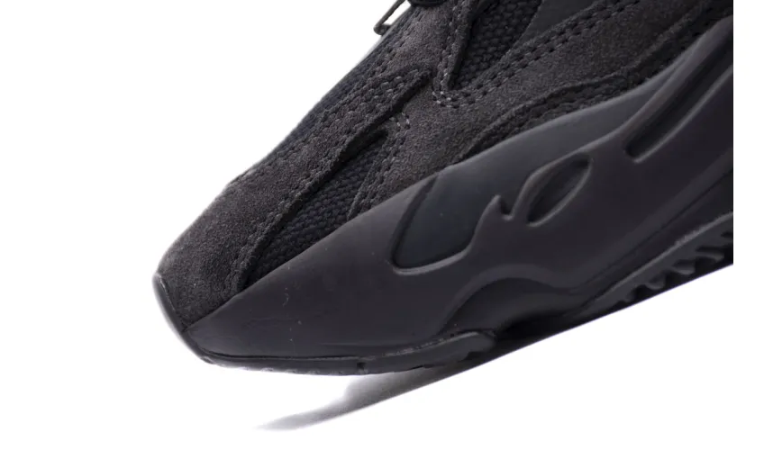  Adidas Yeezy Boost 700 V2 Vanta Black FU6684