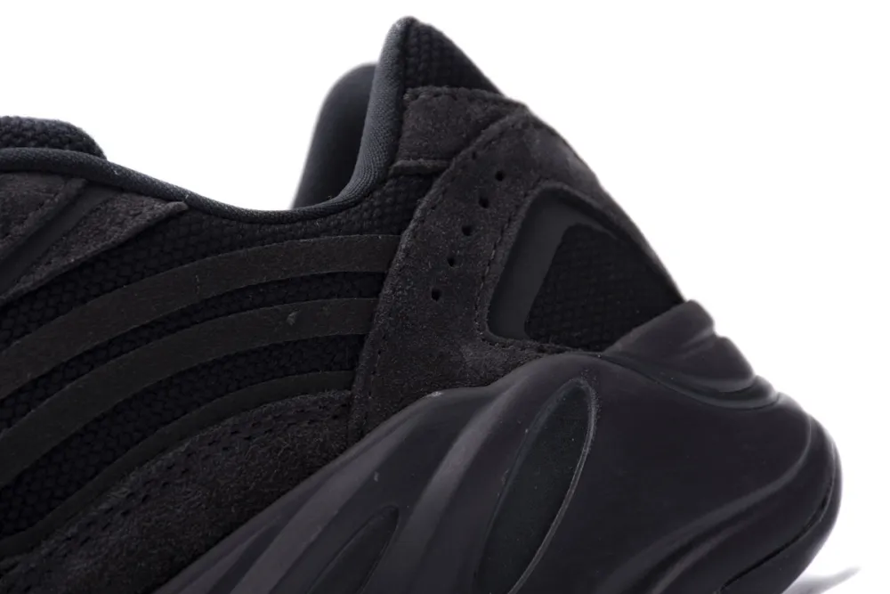  Adidas Yeezy Boost 700 V2 Vanta Black FU6684