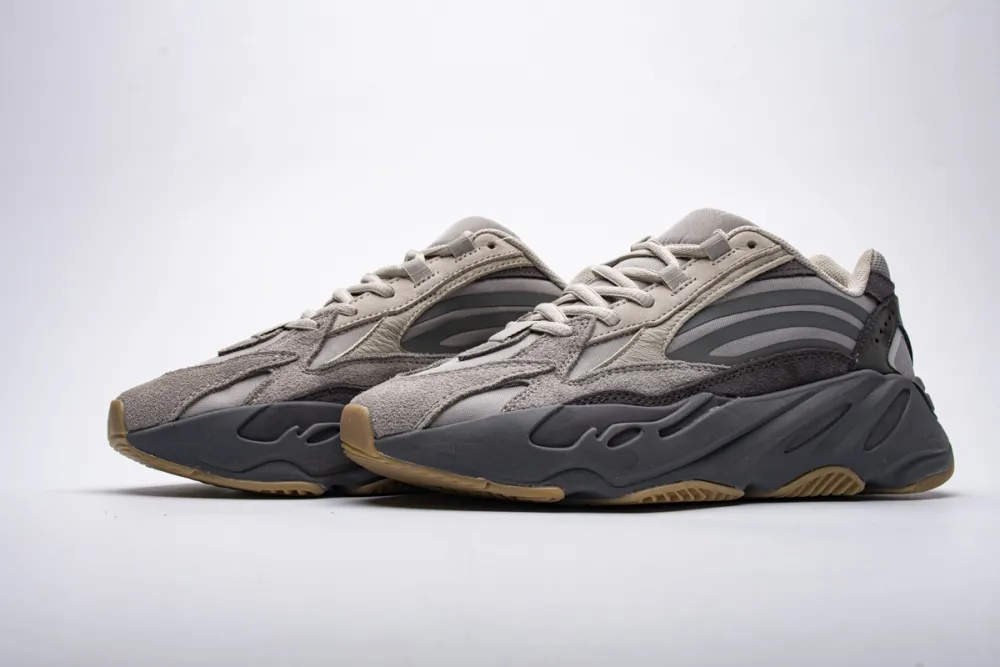  Adidas Yeezy Boost 700 V2 “Tephra” FU7914 