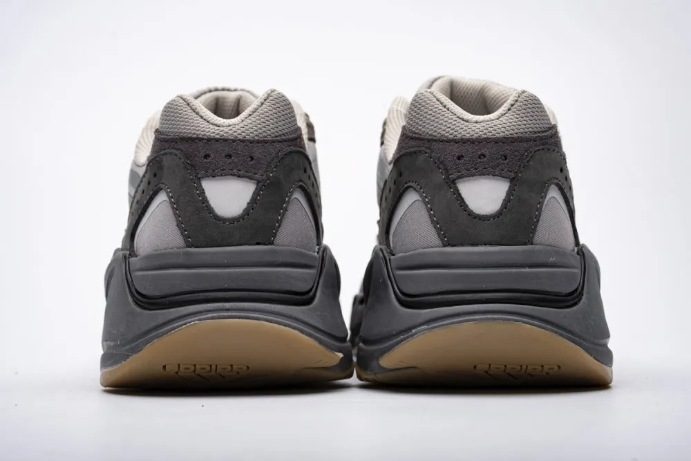  Adidas Yeezy Boost 700 V2 “Tephra” FU7914 