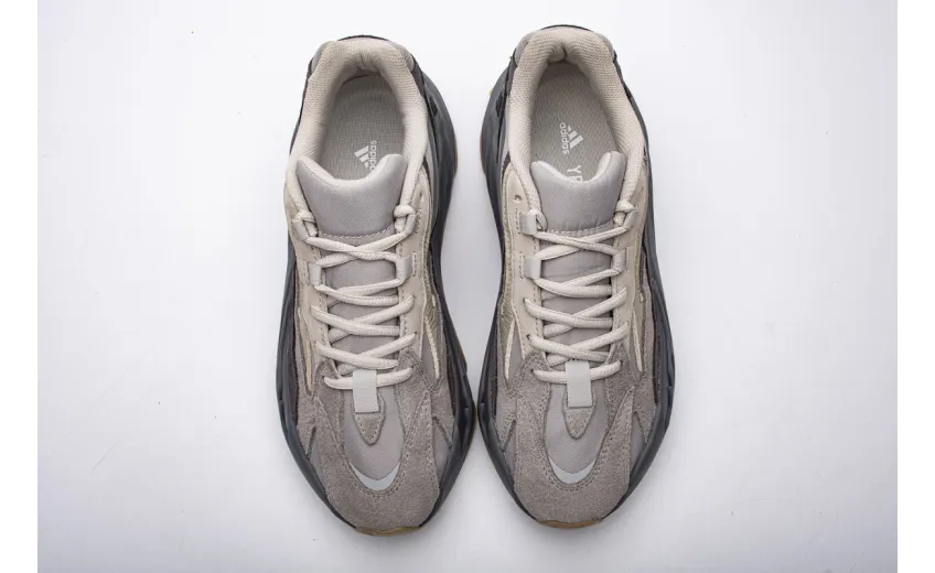  Adidas Yeezy Boost 700 V2 “Tephra” FU7914 