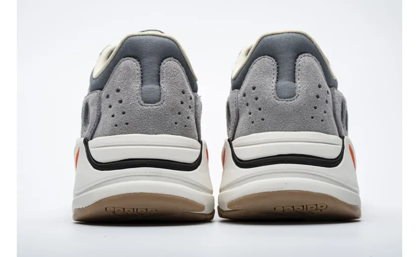  Adidas Yeezy Boost 700“Magnet” FV9922