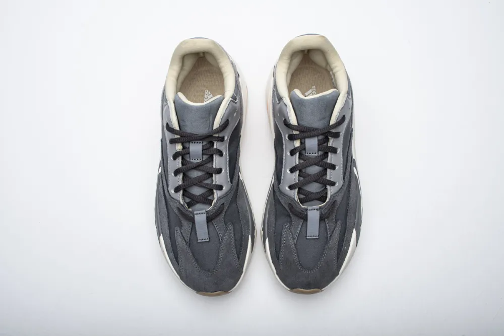  Adidas Yeezy Boost 700“Magnet” FV9922