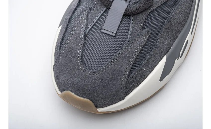  Adidas Yeezy Boost 700“Magnet” FV9922