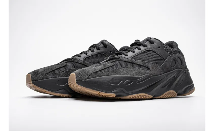  Adidas Yeezy Boost 700“Utility Black” FV5304