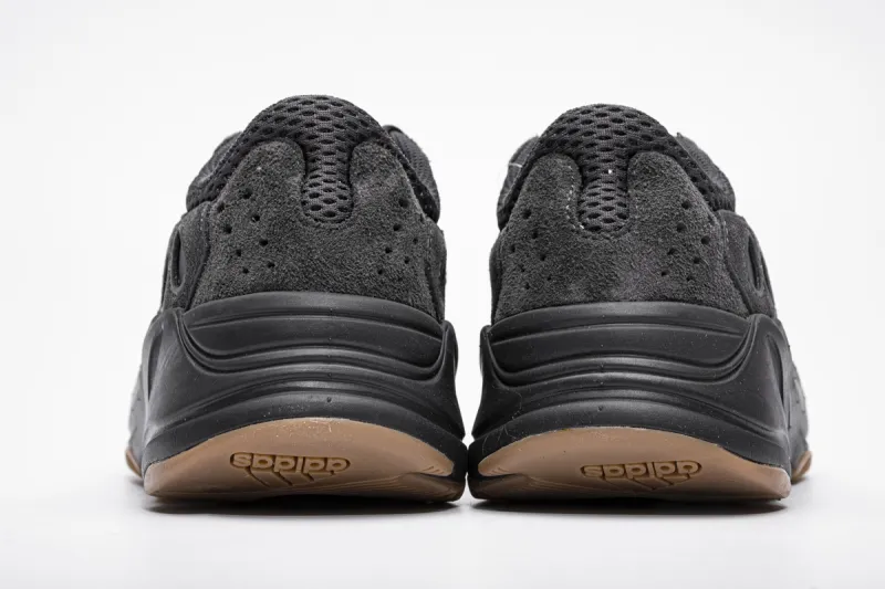  Adidas Yeezy Boost 700“Utility Black” FV5304