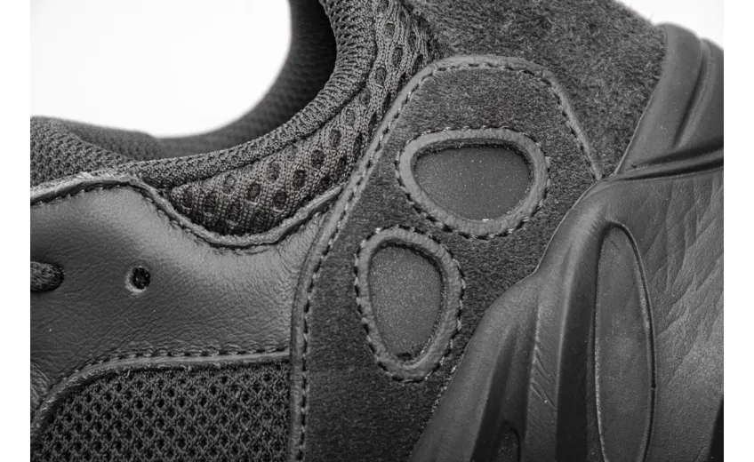  Adidas Yeezy Boost 700“Utility Black” FV5304
