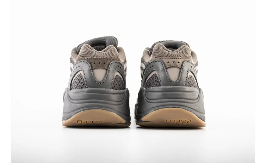  Adidas Yeezy Boost 700 V2“Geode” Brown EG6860