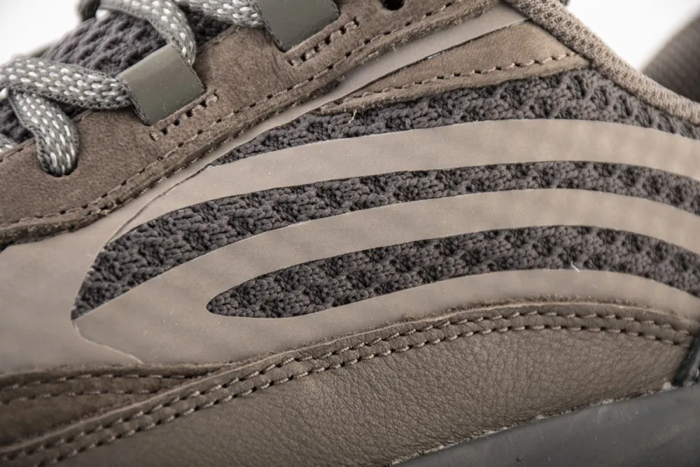  Adidas Yeezy Boost 700 V2“Geode” Brown EG6860