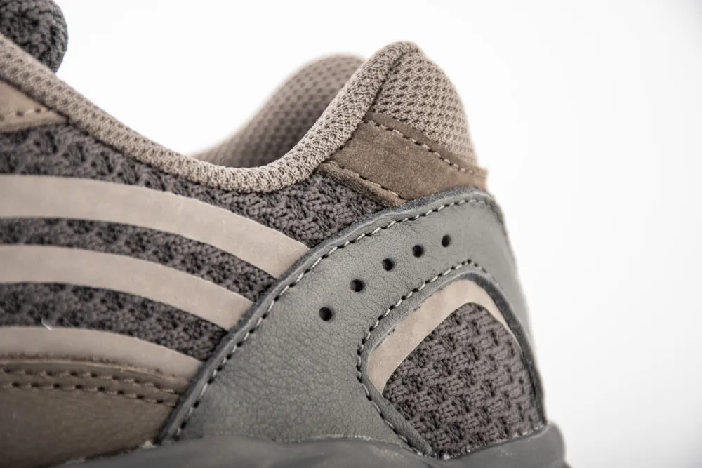  Adidas Yeezy Boost 700 V2“Geode” Brown EG6860