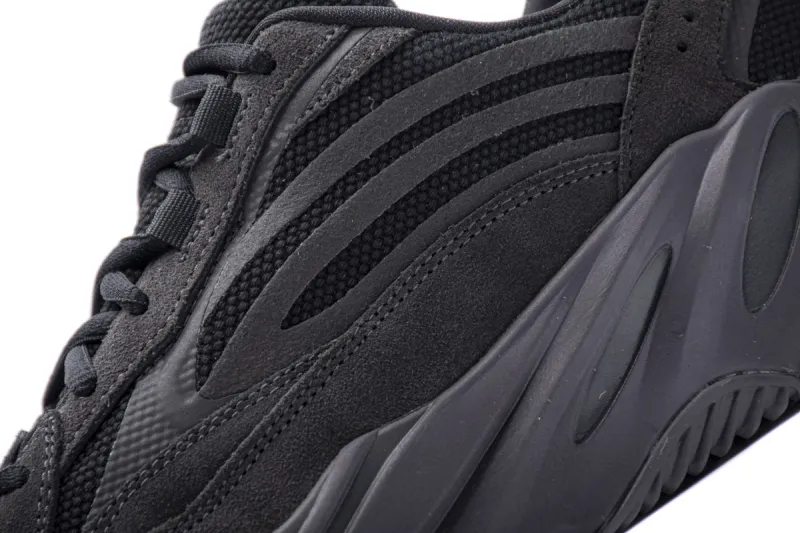  Adidas Yeezy 700 “Vanta” Black FU6684