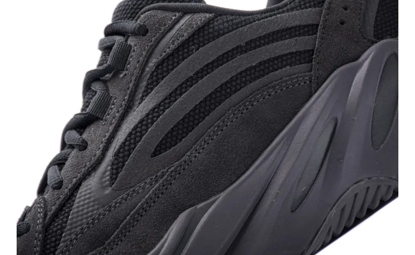  Adidas Yeezy 700 “Vanta” Black FU6684