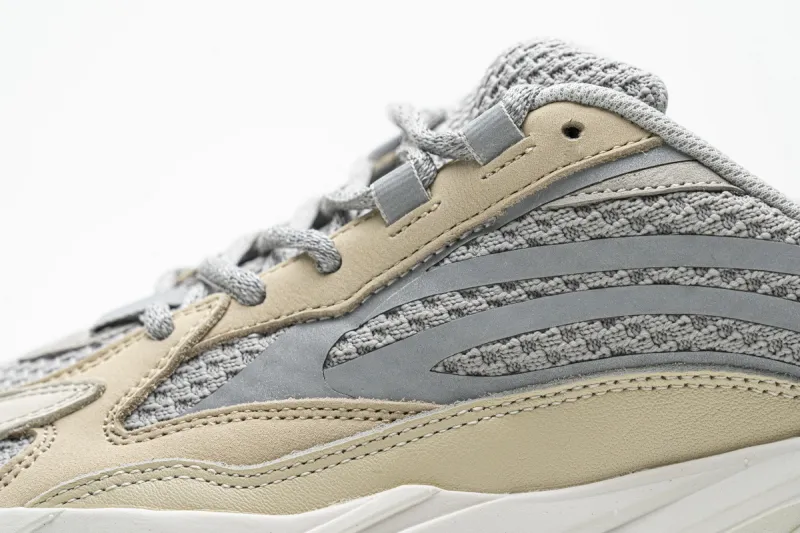  Adidas Yeezy Boost 700 V2 “Cream” GY7924 
