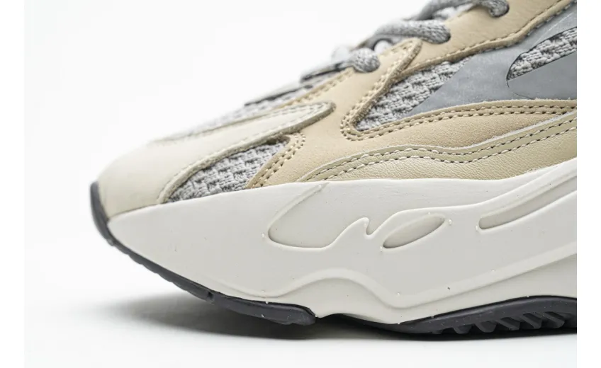  Adidas Yeezy Boost 700 V2 “Cream” GY7924 