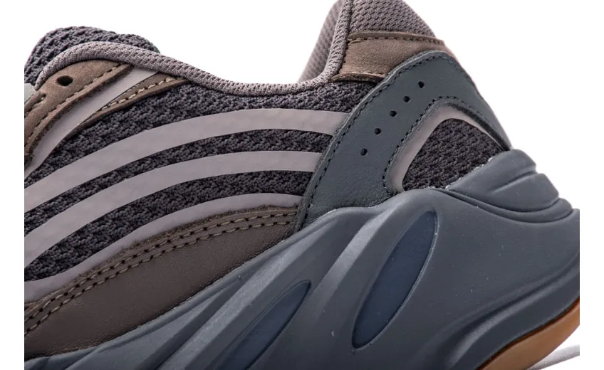 Adidas Yeezy Boost 700 V2 “Geode” Brown EG6860