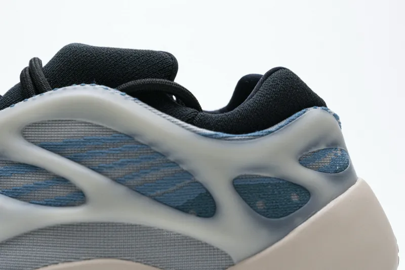  Adidas Yeezy 700 V3 “Kyanite” GY0260